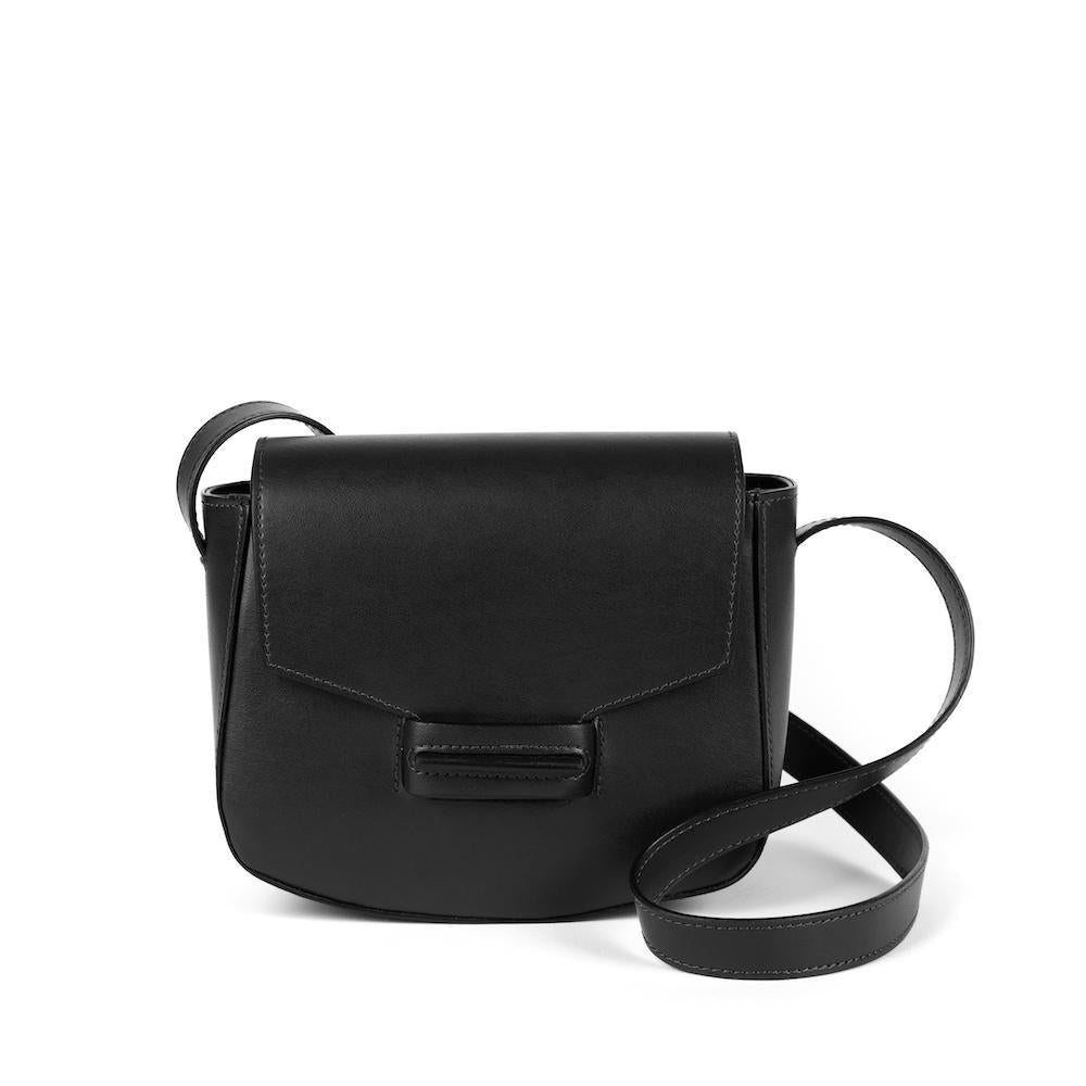 Black Saddle Bag | The Vida